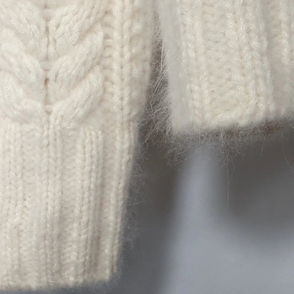 J. Crew Handknit Cozy Cream Cable Knit Sweater Wool‎ Angora Quiet Luxury Small